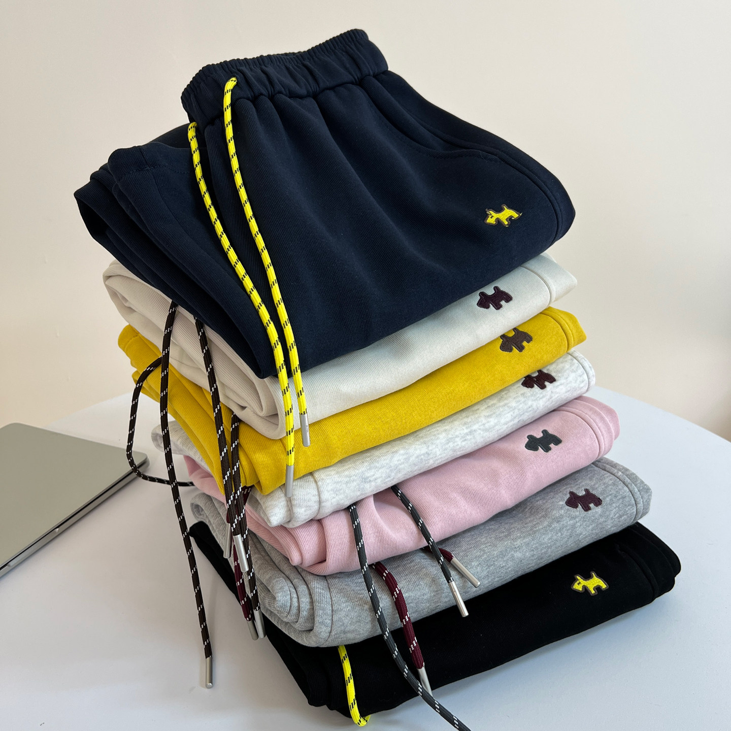 松弛感休闲气质高腰卫裤女2025秋冬新款百搭束脚阔腿两穿运动裤子,淘宝优惠券,粉丝福利购,淘宝优惠卷