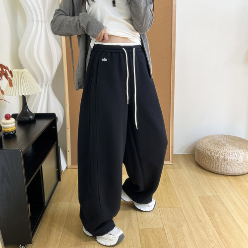 运动风字母刺绣抽绳弯刀裤2026春季撞色松紧腰侧缝拼接两穿卫裤女 - 图2