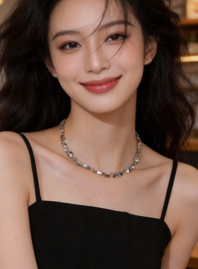 轻奢项链女款2026新款圆片锁骨链