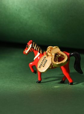 新款轻奢镶钻珐琅彩釉红色骏马吊坠生肖动物本命年礼物小马项链酷