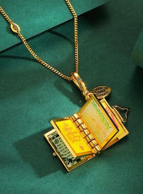 新款外贸饰品珐琅彩釉可打开印花翻页书本吊坠项链轻奢挂件潮配饰