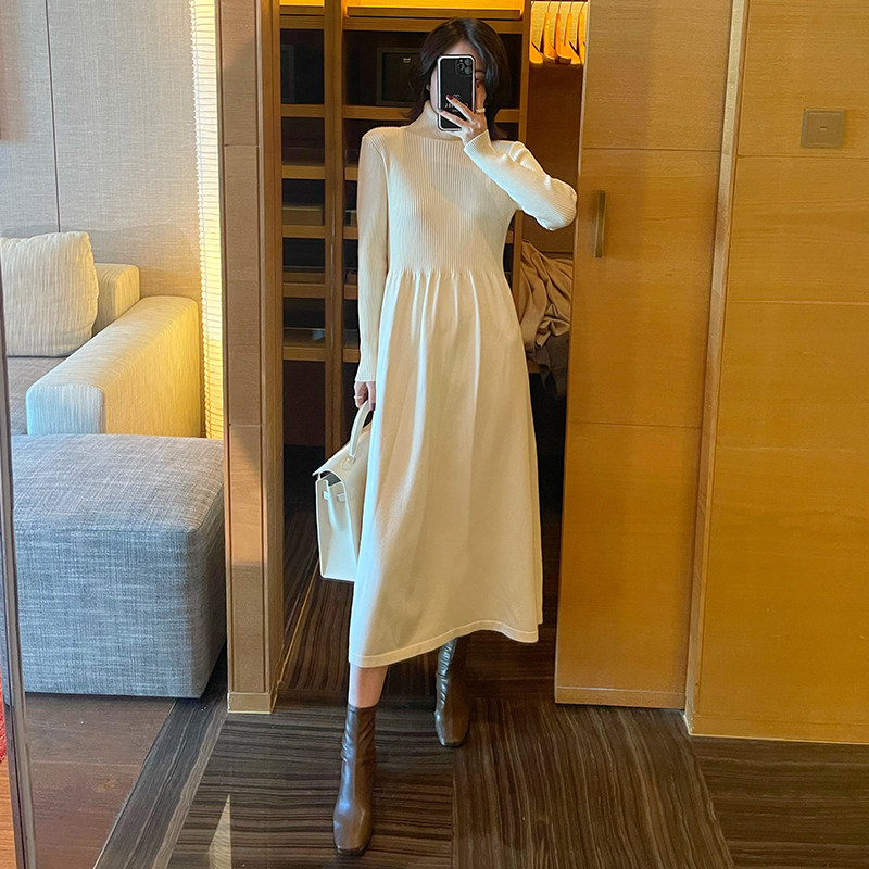 针织春款2022年新款温柔红色连衣裙 fxdis连衣裙