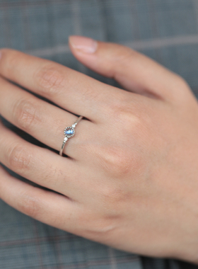 天然斯里兰卡月光石蓝月彩月女渡