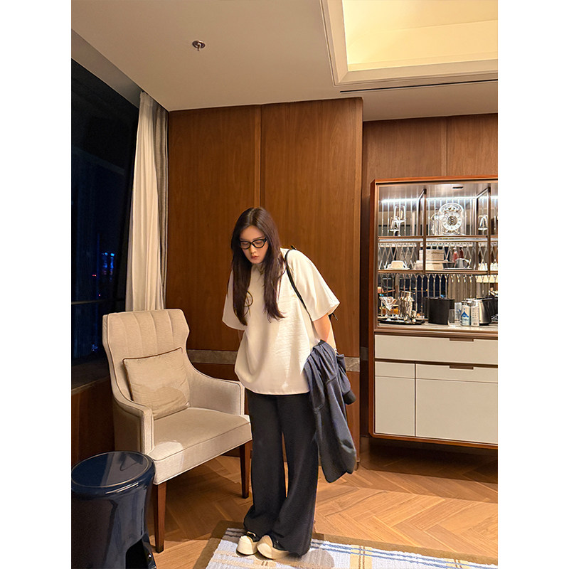 铅笔小鑫大码女装 美式休闲 加厚绒感 亲肤柔软 显瘦圆领短袖T恤,淘宝优惠券,粉丝福利购,淘宝优惠卷