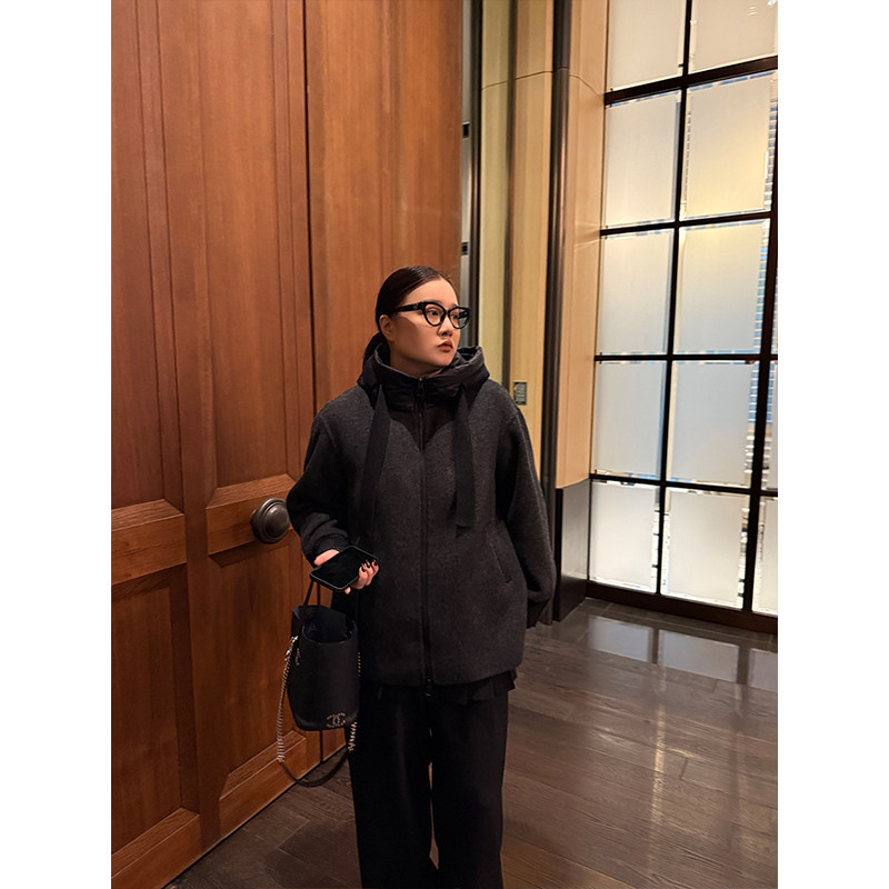 铅笔小鑫大码女装廓形街头松弛感高品棉毛羊拼接羽绒帽外套,淘宝优惠券,粉丝福利购,淘宝优惠卷