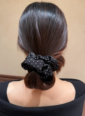 韩系波点发圈低马尾丸子头发饰