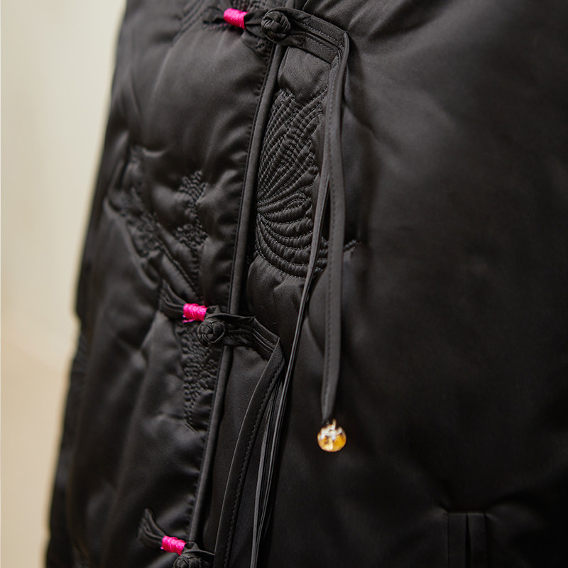 qs秸熙秋冬新款通勤盘扣国风保暖棉服外套女短款锦鲤绣花百搭上衣,淘宝优惠券,粉丝福利购,淘宝优惠卷