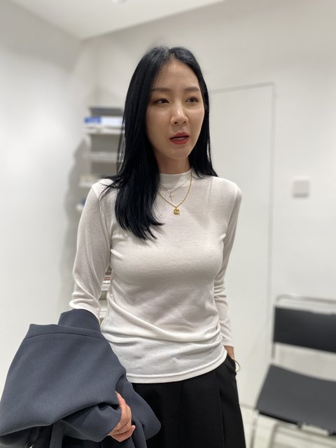 widelia 13 -line boss Lady Winter's new small collar half -high -necked bottom shirt elastic long -sleeved T -shirt female 9585