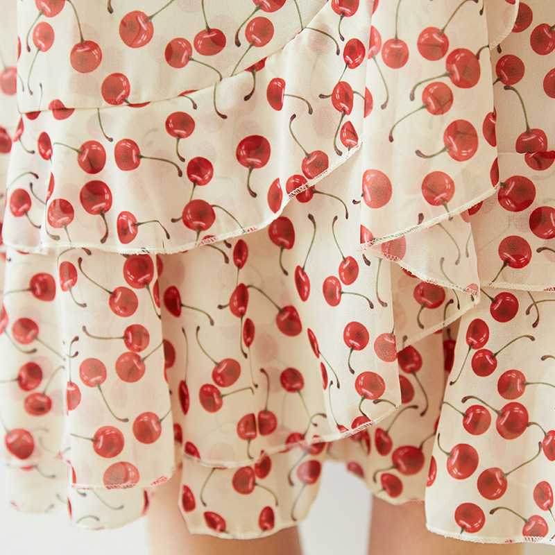 樱桃印花荷叶边茶歇2020新款夏轻熟 chartres连衣裙