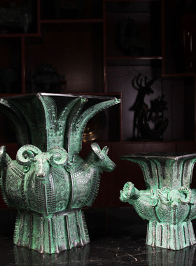 青铜器仿古摆件四羊方尊酒樽