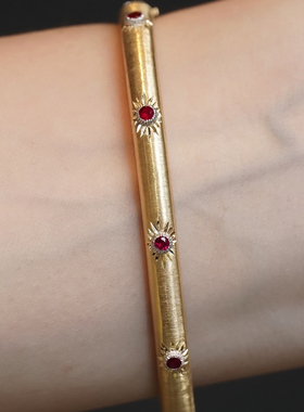 18K黄金拉丝工艺手镯红宝石