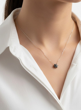 菲伊奇天然黑钻PT950铂金锁骨链