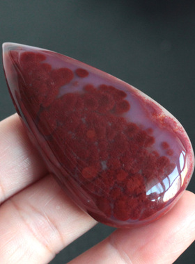 水玉冰魄红色方牌玛瑙实物樱花