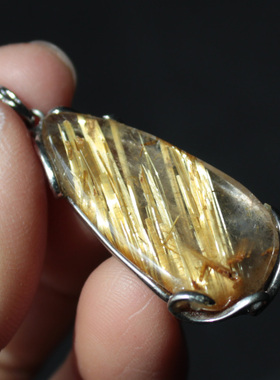 水玉冰魄天然镶嵌款皮绳吊坠