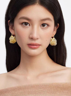 镂空银杏叶无耳洞耳夹女