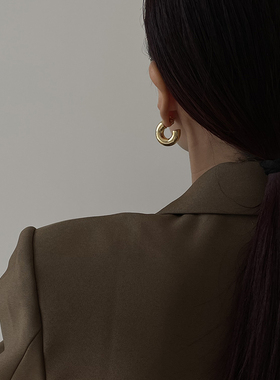 Wearring 韩国网红简约复古哑光C形开口圈圈耳环女进口高级感耳饰