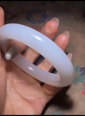 精品新疆和田玉籽料手镯 一级白 油性好脂粉足玉种糯温润细腻58mm