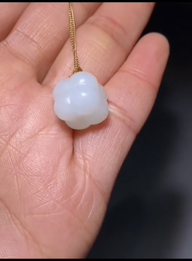 精品新疆和田玉籽料 柿子 事事如意 一级白细18k金镶嵌18×12.5mm