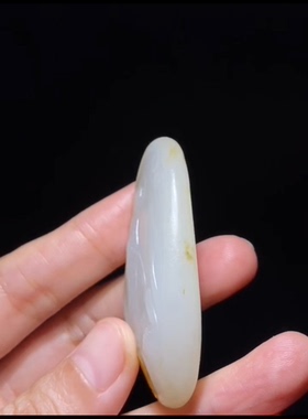 精品杨曦风格观音 新疆和田籽料 独籽雕刻  背面山水56×28×12mm