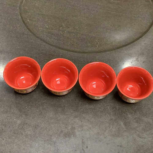 陶瓷复古红色小酒杯子酒盅喜庆烈酒白酒杯老式小月光舞台道具杯 - 图2