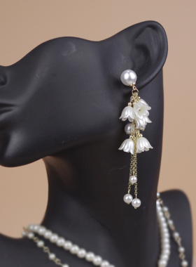 铃兰花簇优雅珍珠锁骨链