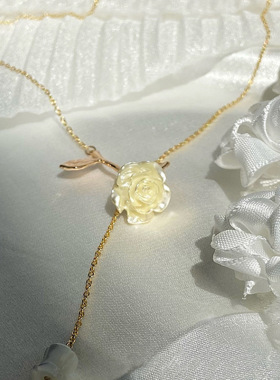千亿少女#高级感法式复古花枝玫瑰项链女小众花朵森系仙女锁骨链