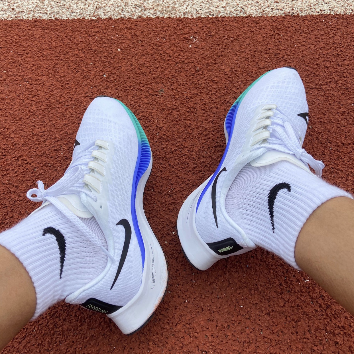 Nike/耐克Zoom Pegasus 37飞马彩虹男女运动休闲跑步鞋BQ9646-103 - 图1