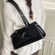 Large-capacity portable commuting stylish and simple tote bag