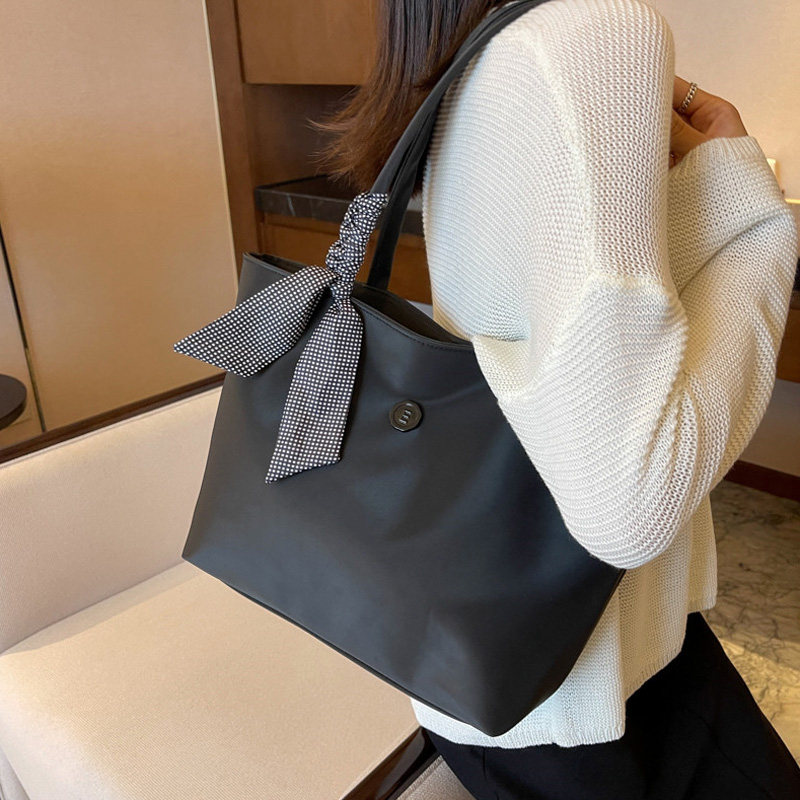 今年流行包包女丝巾2022新款潮时尚单肩包百搭小众通勤帆布托特包,淘宝优惠券,粉丝福利购,淘宝优惠卷