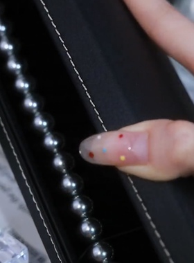 轻奢气质灰色珍珠项链