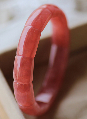 一物一图冰种红纹石手链