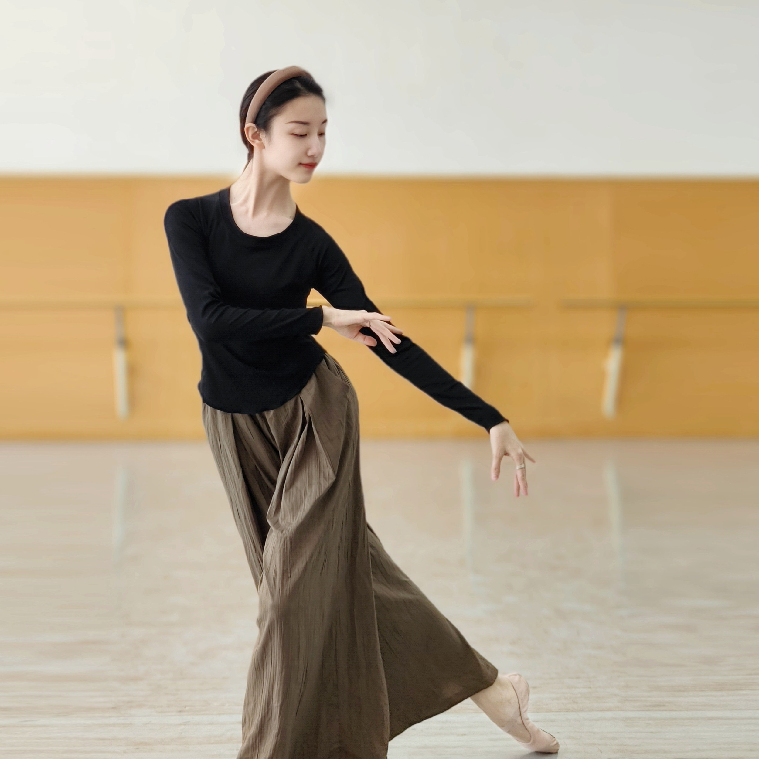 春夏现代舞蹈服古典中国舞成人练功服长袖舞蹈教师跳舞女芭蕾瑜伽