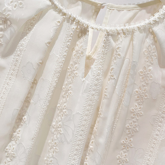 2025新款粉色气质圆领钉珠刺绣钩花镂空短袖雪纺衫女夏季蕾丝衫