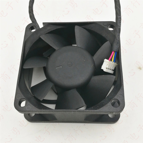 原装 AVC DS06025B12U 6025 12V 0.7A 6cm 4线 大风量散热风扇 - 图1