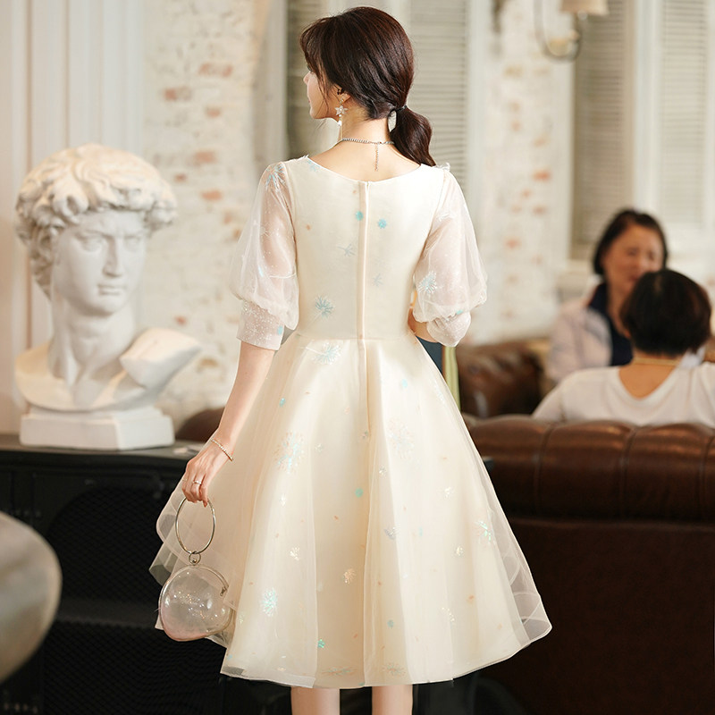 香槟色女气质短款轻奢小众高端婚纱 情海新娘礼服/晚装