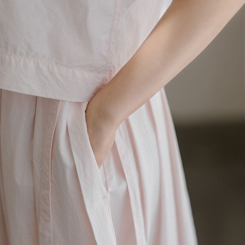 古苔 贝壳粉无袖连衣裙假两件可收腰法式日系文艺裙 - 图0