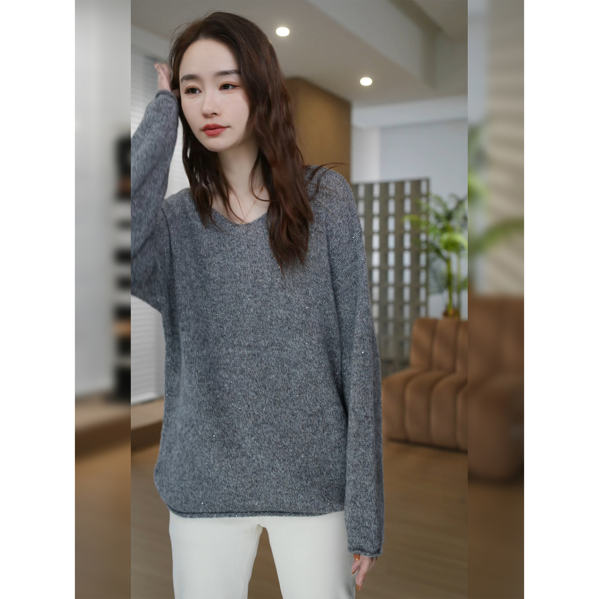 邱莹莹 HELA AOMI “矜贵松弛”山羊绒5.2%+莱赛尔羊驼毛针织衫 - 图0