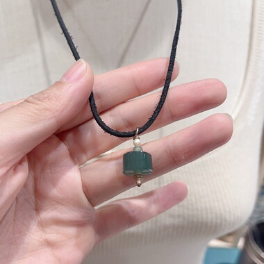 天然翡翠吊坠银吊坠项链