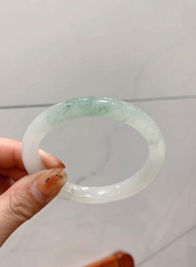 新疆天然天山翠金丝玉手镯冰种飘花细圆条美人叮当媲美翡翠和田玉