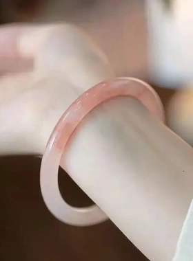 天然粉色金丝玉石手镯佘太翠桃花酿甜妹镯子粉色圆条货