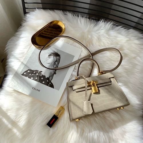 Небольшая кожаная маленькая сумка через плечо, коллекция 2021, из натуральной кожи