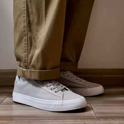 Летняя универсальная тканевая белая обувь подходит для мужчин и женщин для школьников, дышащие амортизирующие белые тканевые кроссовки