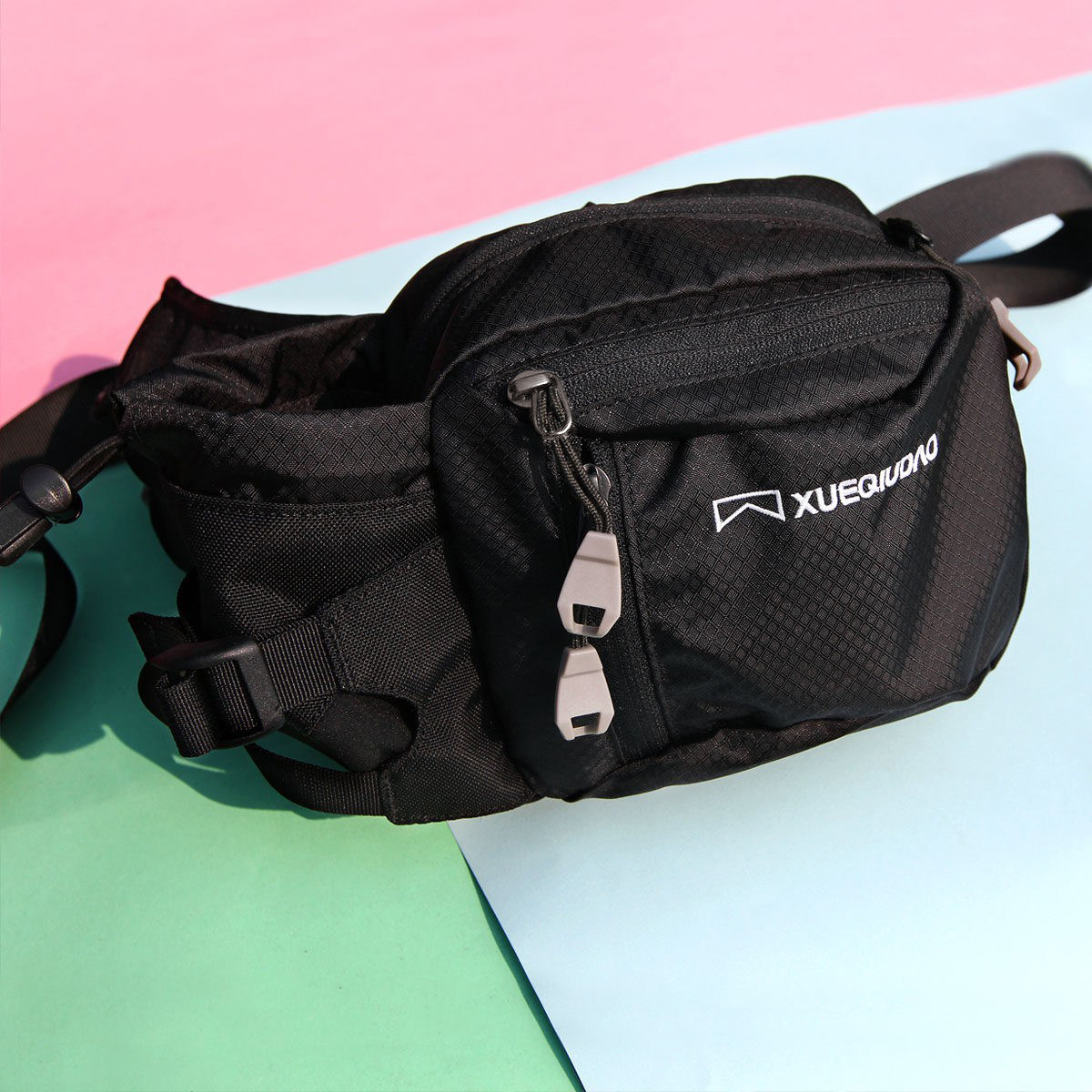 Outdoor snowy cloud island multi-purpose waist bag running