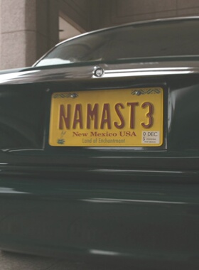 复刻风骚律师绝命毒师周边霍华德华仔车牌NAMAST3