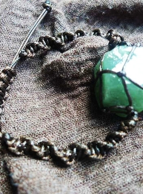 福百瑞珠宝天然东陵石水晶原石手编螺旋纹复古美搭蜡绳手链