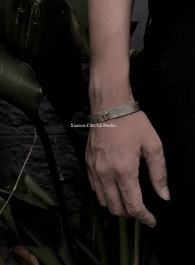 小众银饰十字架复古暗黑肌理手镯