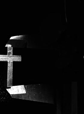 手工磨砂耳钉街头风十字架吊坠