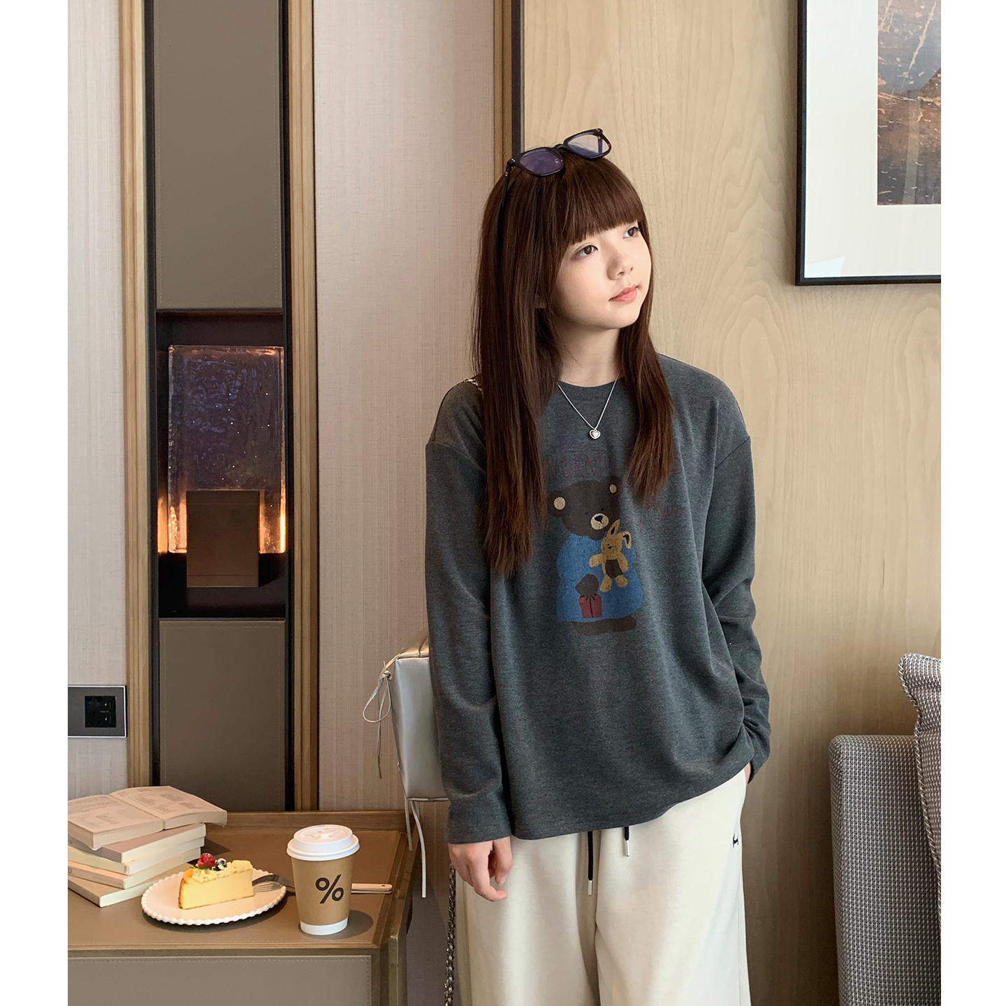 女大童卡通德绒打底衫2025冬装新款初中生圆领长袖T恤保暖厚上衣 - 图2