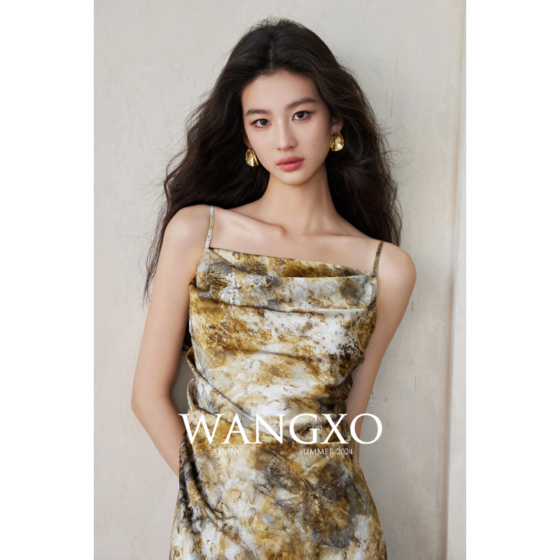 WANGXO｜乔其剪花立体肌理｜舒适透气印花底布｜吊带长款连衣裙女