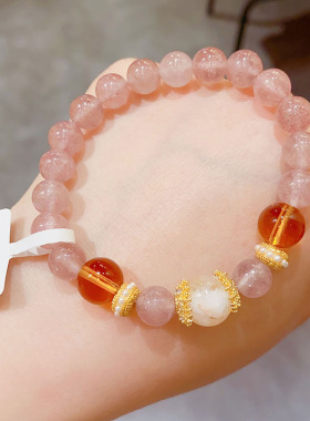 简约时尚天然草莓晶珠珠手链女设计感个性网红百搭手饰通勤配饰品